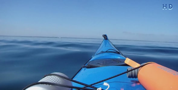 دانلود ویدیو قایق کایاک در دریای آرام